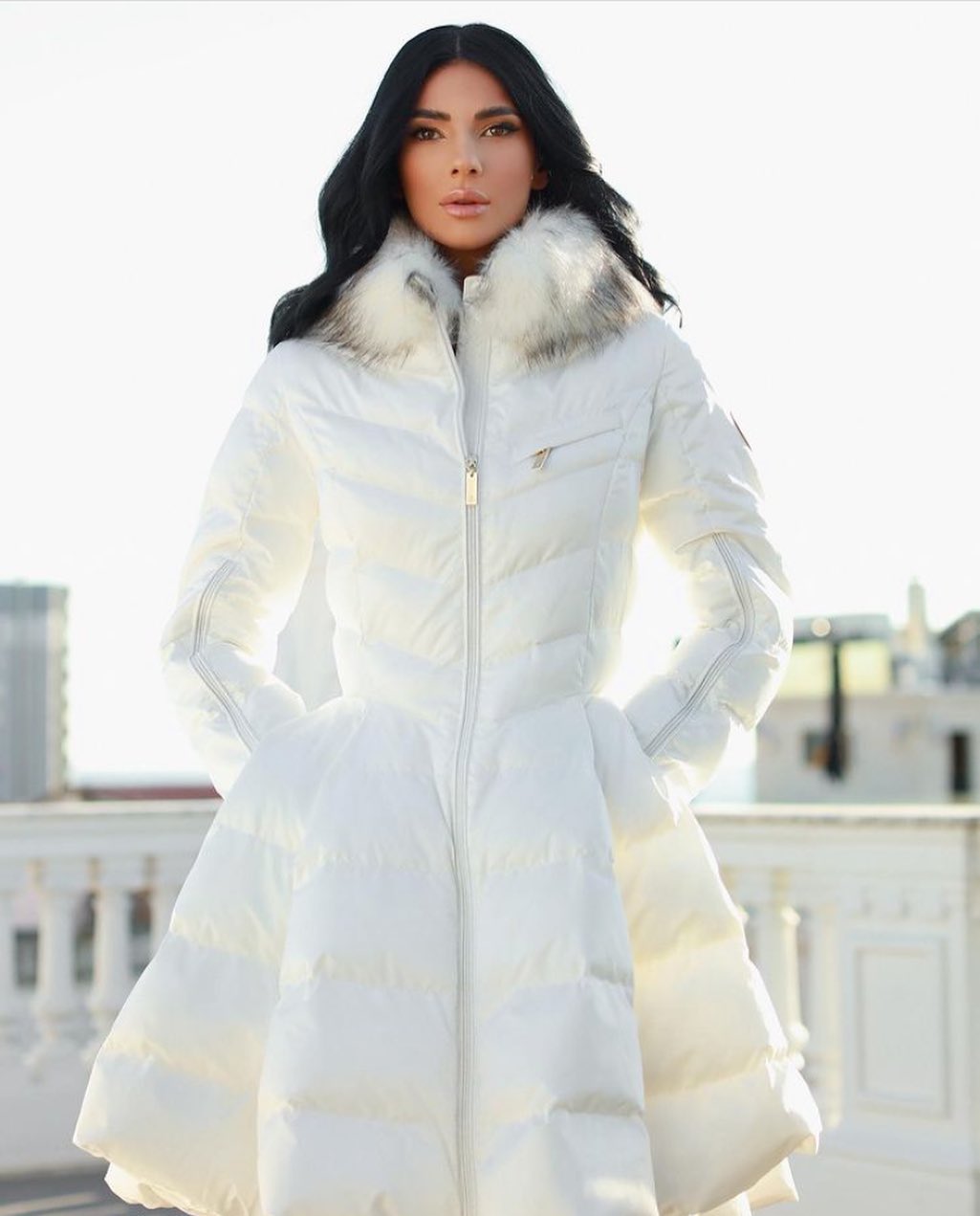 Discover the quilted coat from the FALL WINTER 2020/21 collection