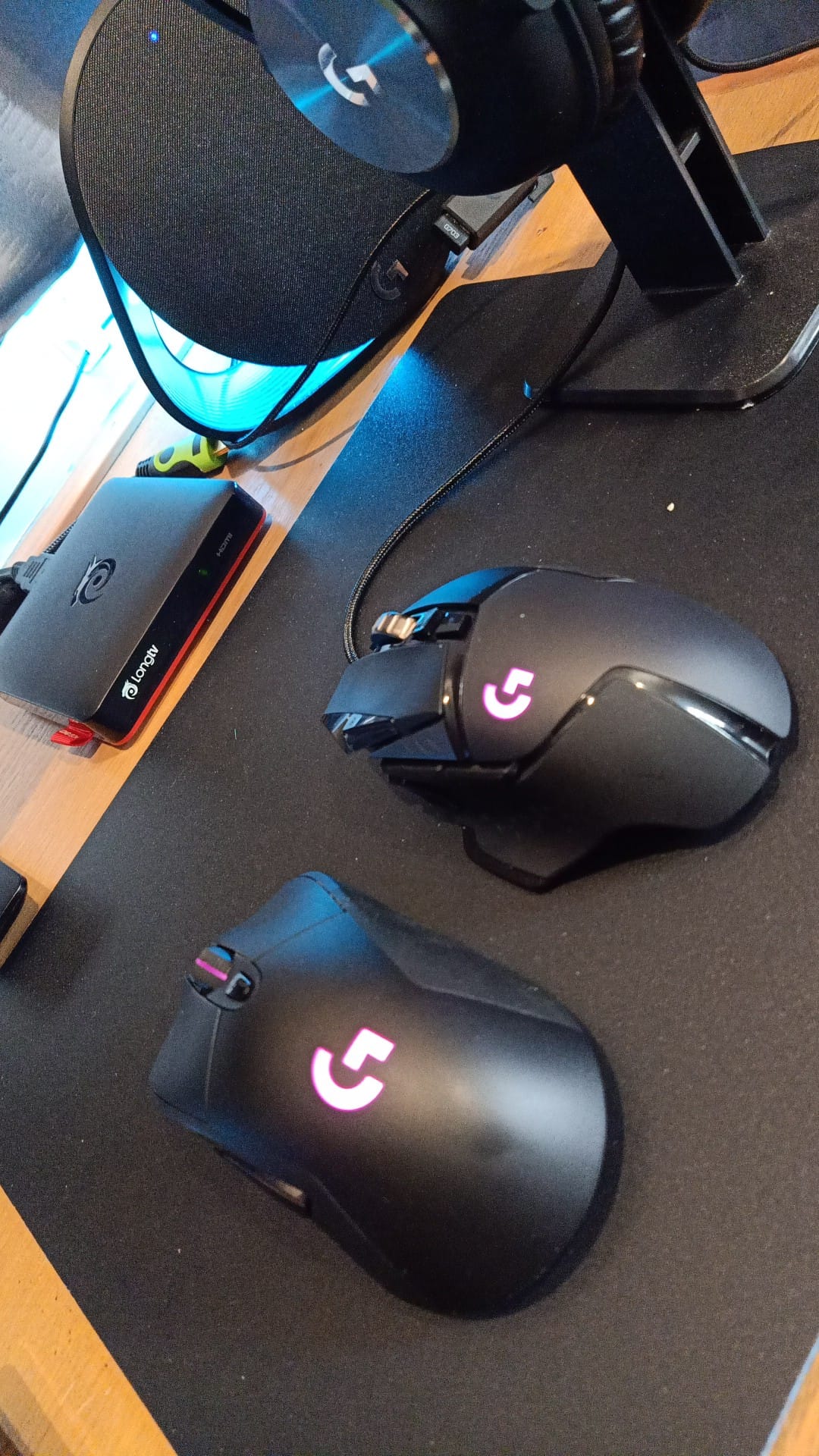 G502 vs G703 gaming mouse comparison