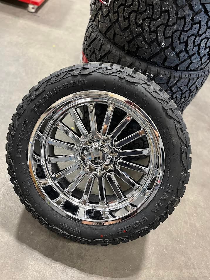 16x12 Mickey Thompson Classic III Polished Finish w/ 315/75 Toyo
