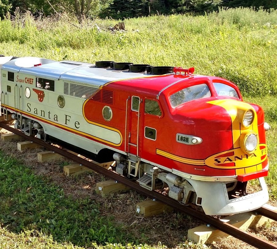 FOR SALE MTC Suburban Train #828... - Discover Live Steam | Facebook