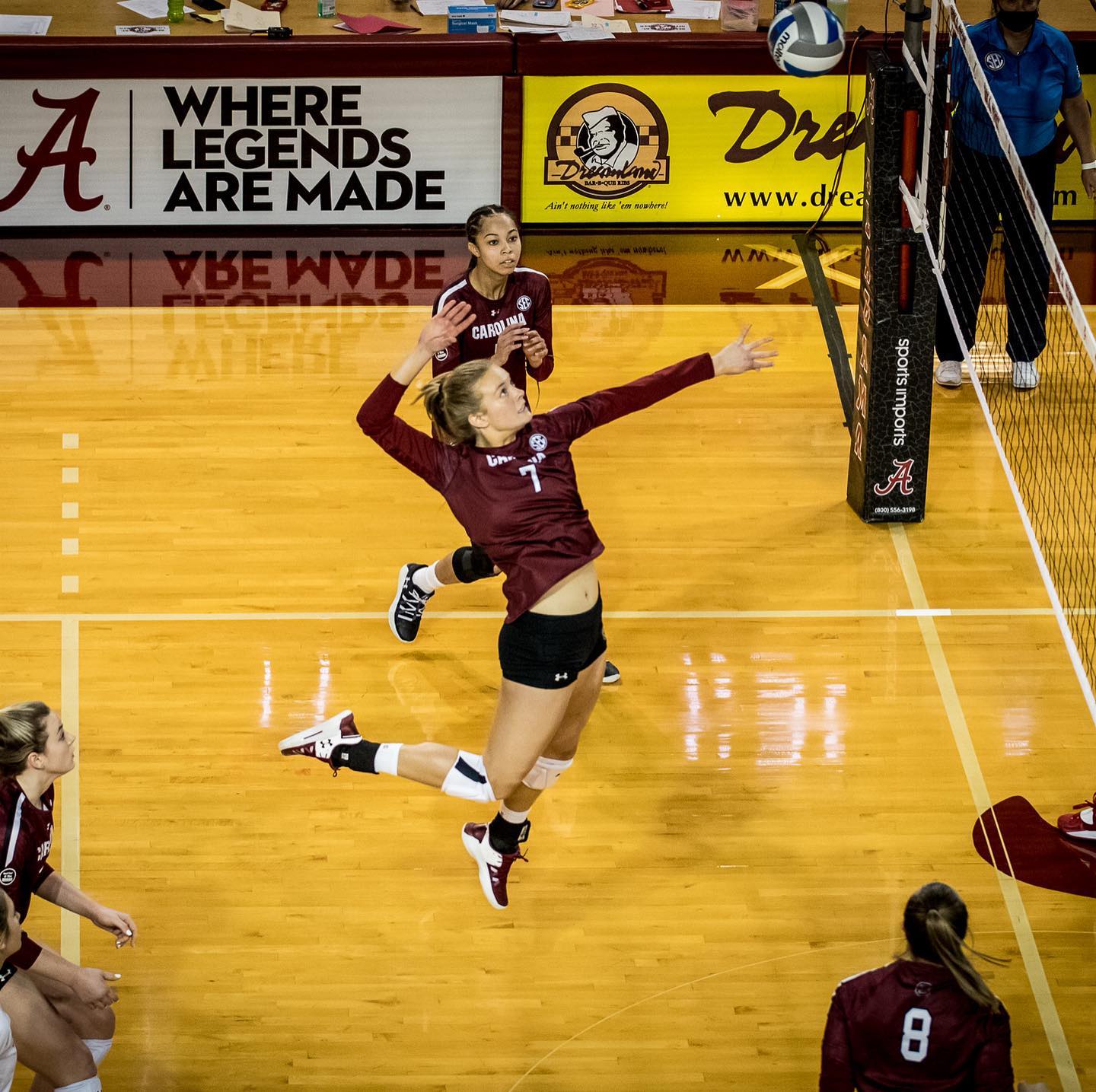 University of... - University of South Carolina Volleyball