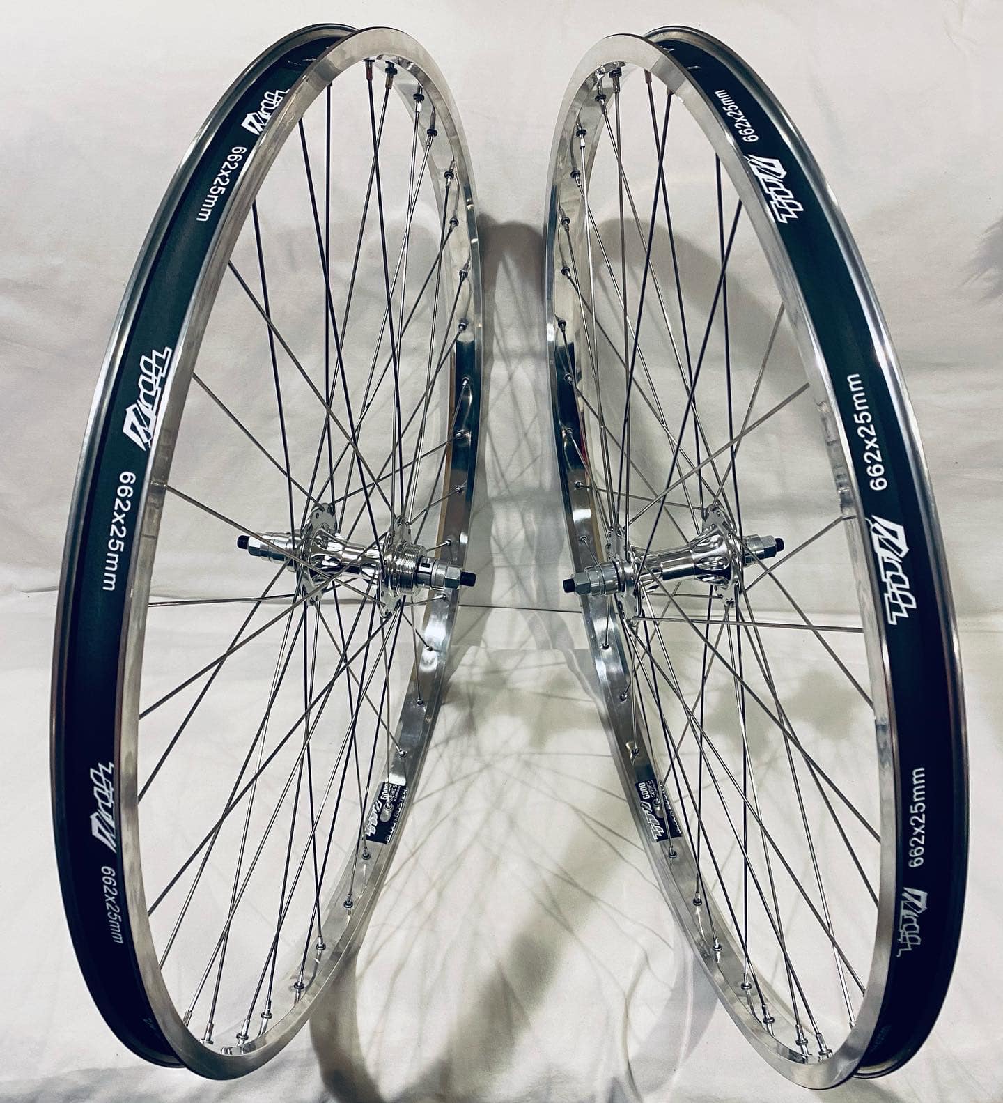 TNT Bicycles - Another killer set of 29” wheels out the... | Facebook