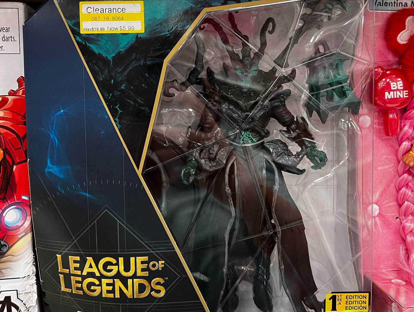 Action Figure Insider added a new... - Action Figure Insider