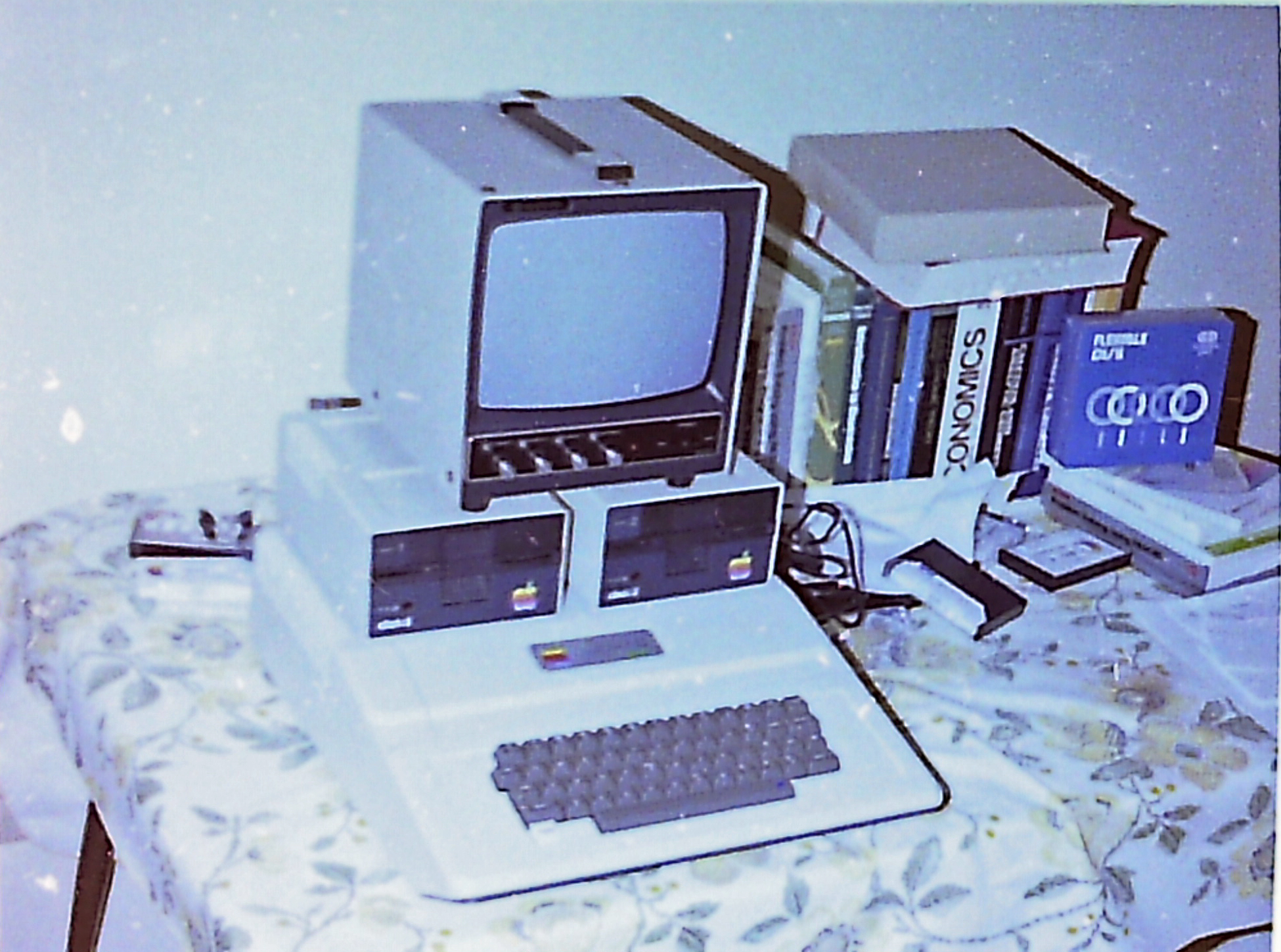 Appleのコンピューター Discovering Apple II Plus from June 1979