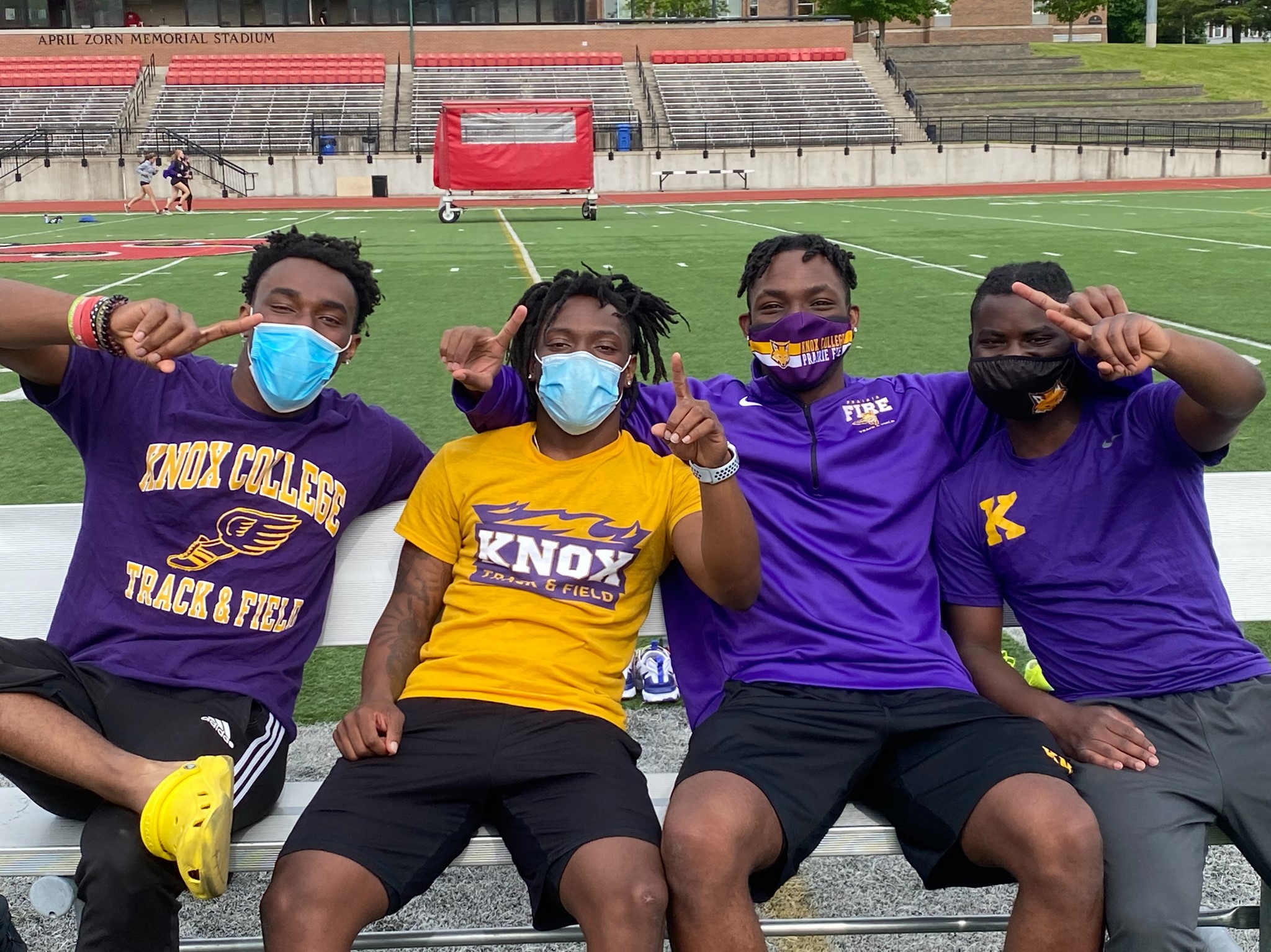Knox College - You're looking at the fastest men's 4x100m... | Facebook