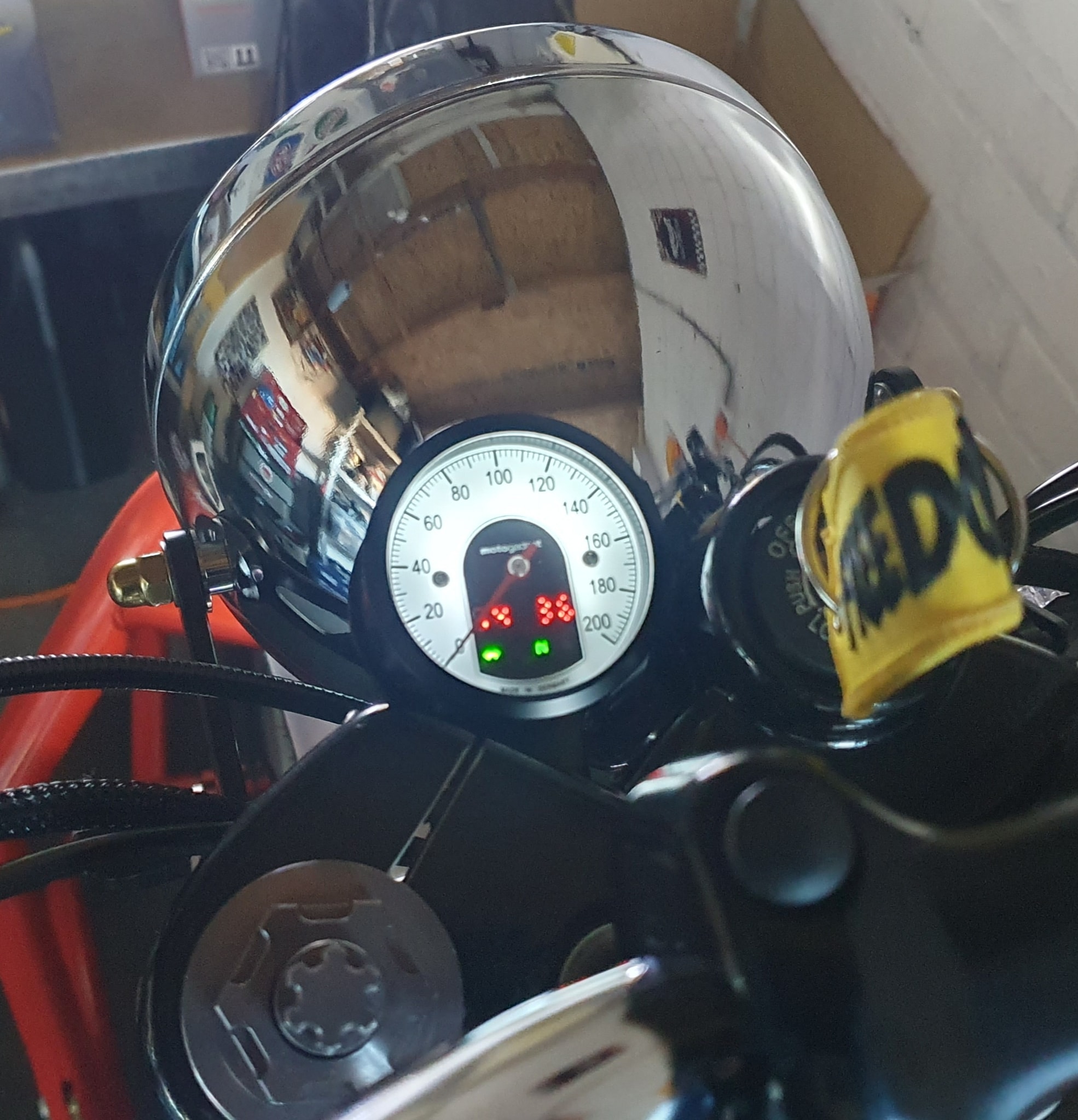 Baak mini classic speedo installation issues with indicators on 