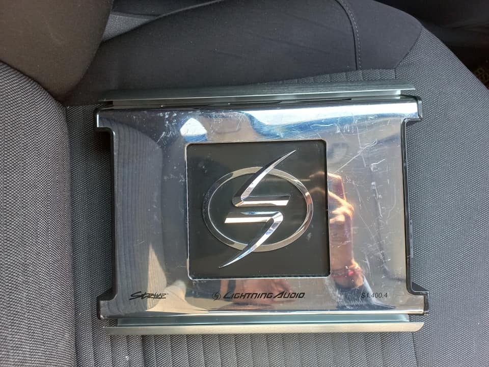 Lightning Audio S4.400.4　4chパワーアンプ Lightning Audio STRIKE S4.400.4 VERY RARE FIND R1000