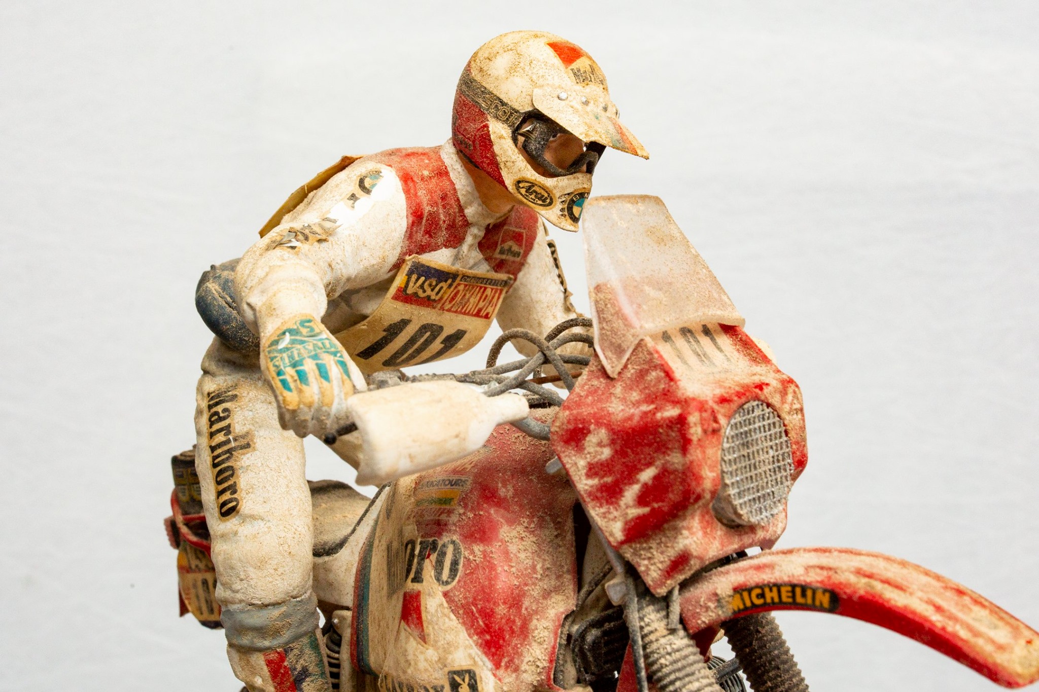 Vintage 1988 Tamiya BMW R80 G/S model with Gaston Rahier