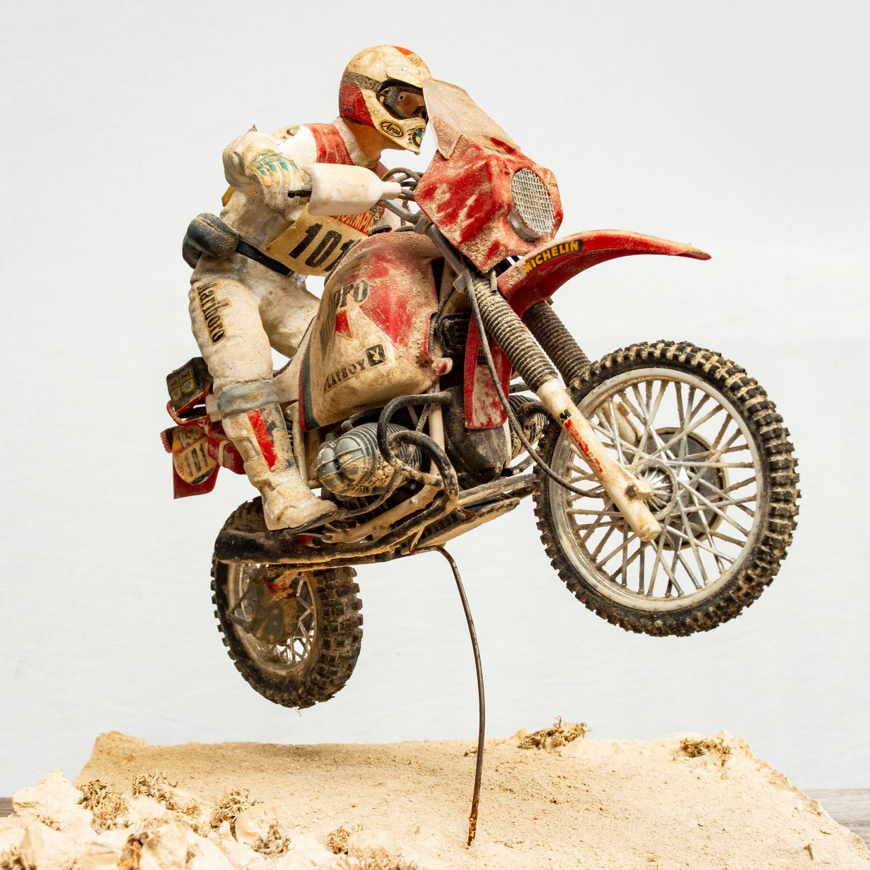 Vintage 1988 Tamiya BMW R80 G/S model with Gaston Rahier