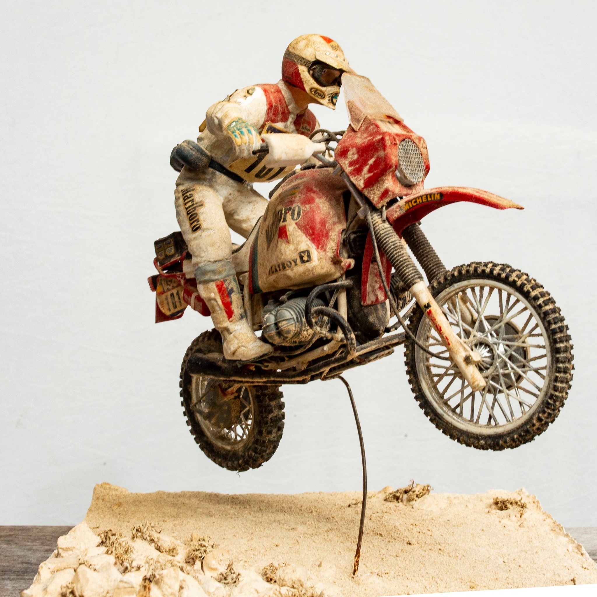 Vintage 1988 Tamiya BMW R80 G/S model with Gaston Rahier