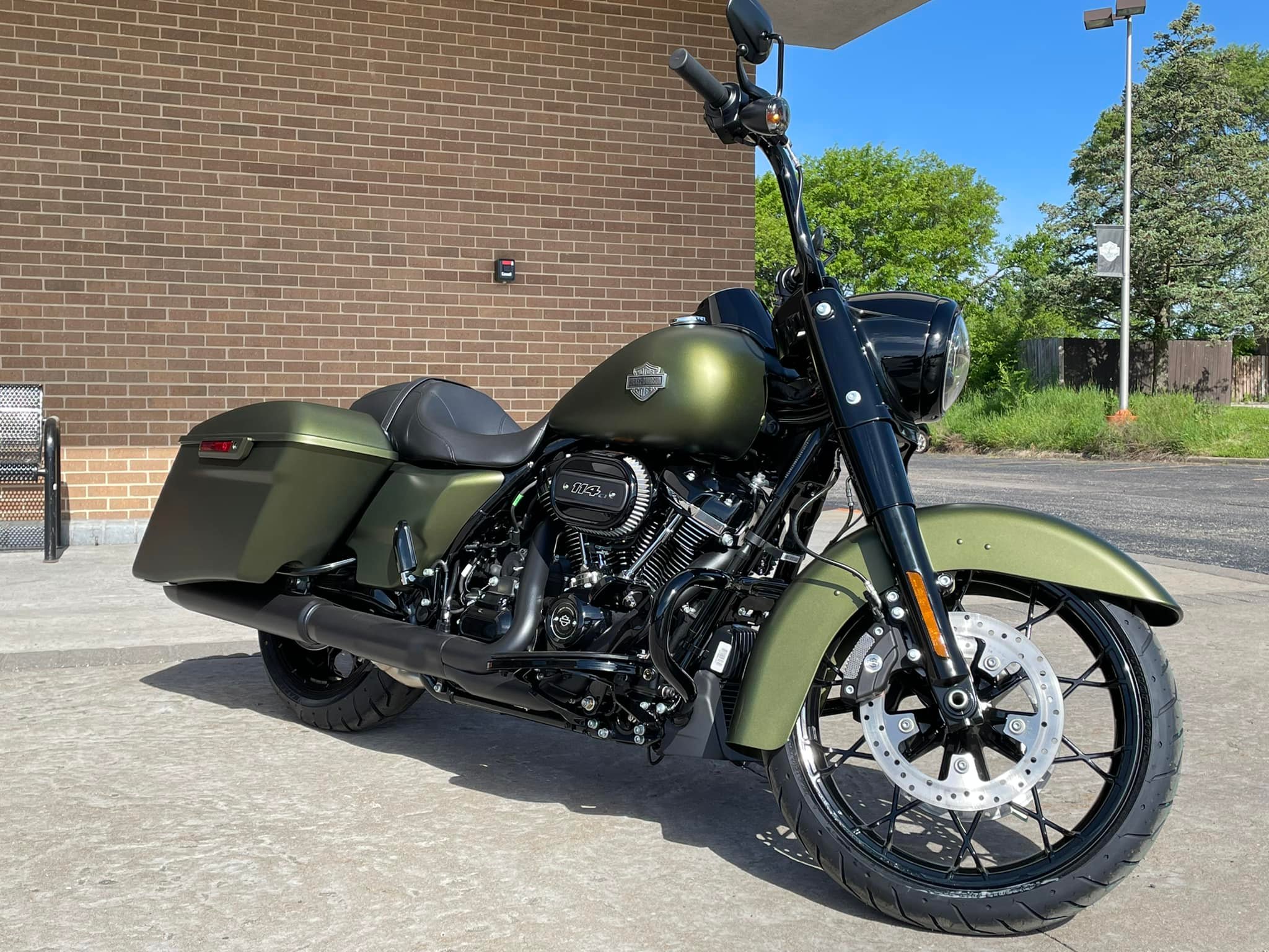 It's good to be king….2022 Road King Special in Mineral Green