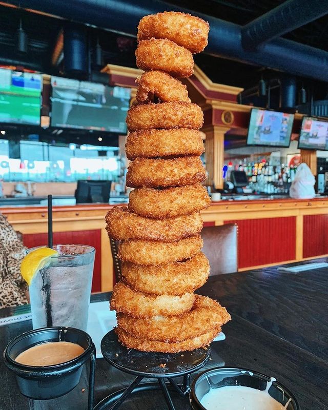 The higher the onion ring tower, the... - Chicago Ridge Mall