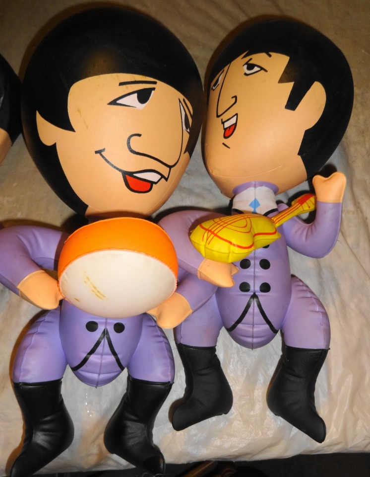 1966 Beatles Blow Up Dolls Set. 15
