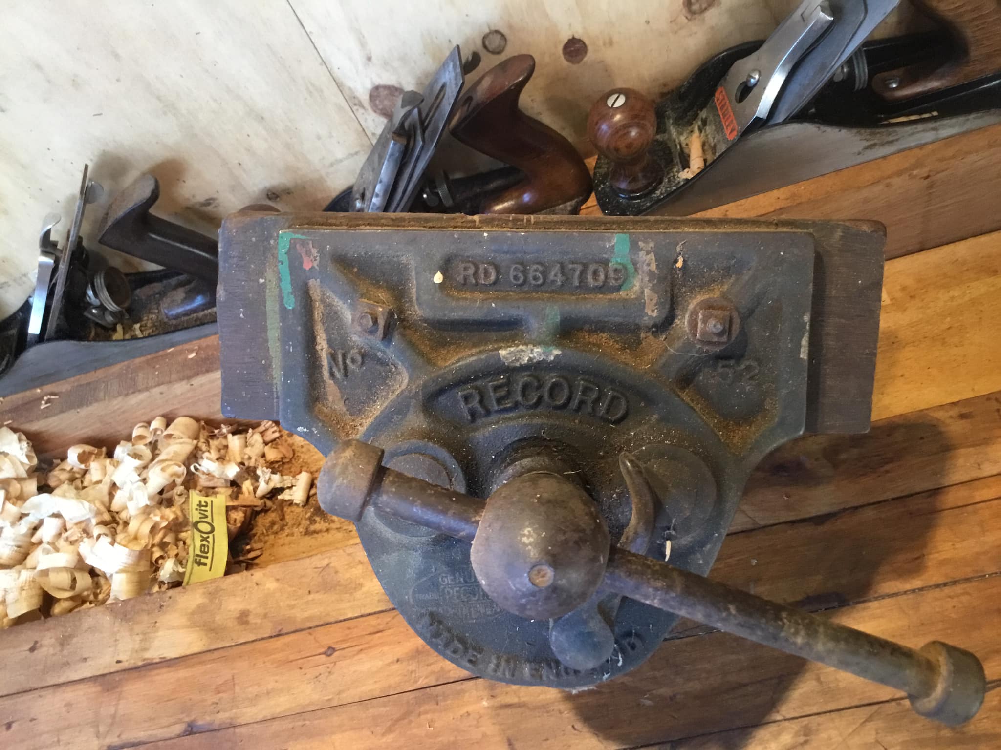 Restoring a 1930s quick release bench vise