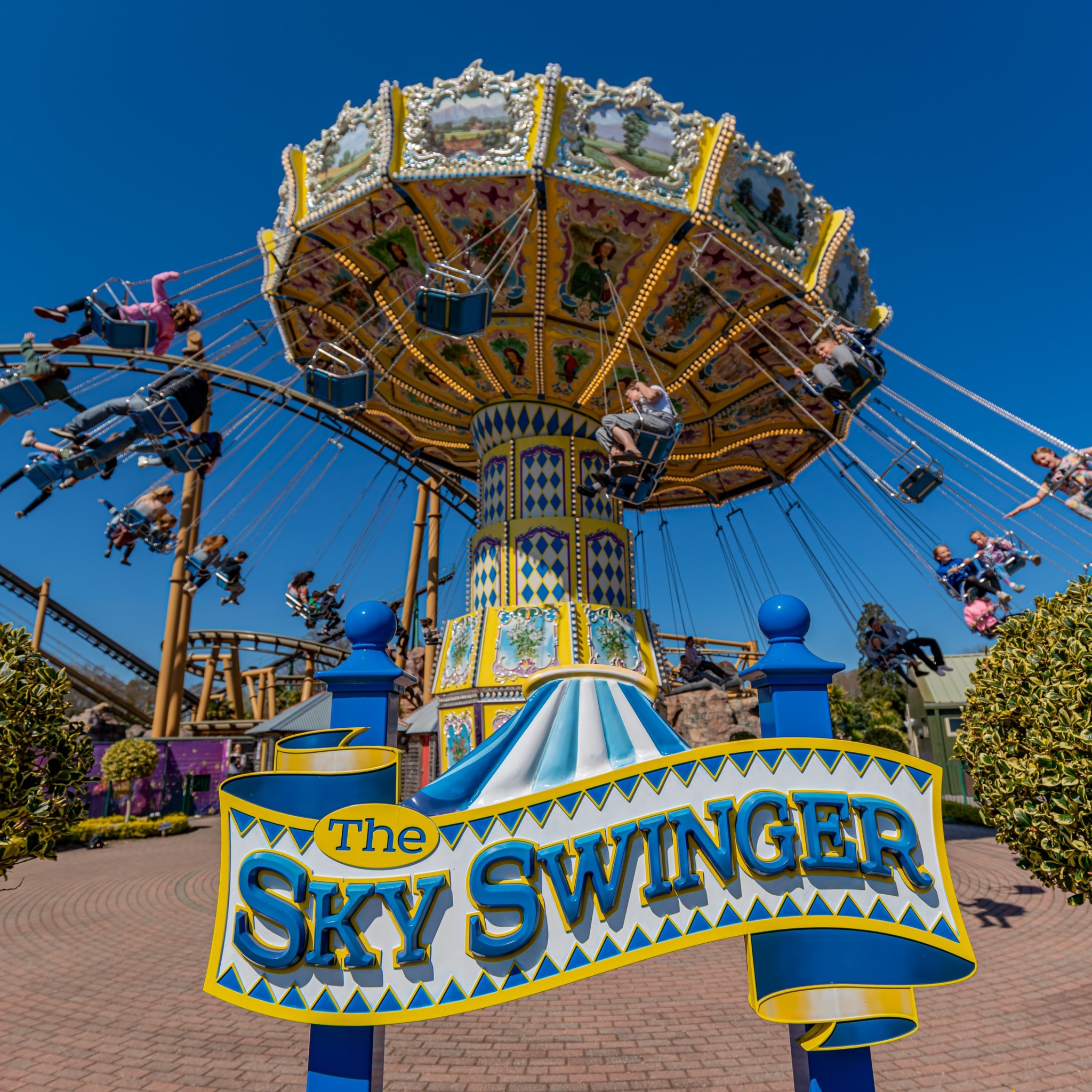 Paultons Park - Spin-tastic! 🤩 We've got plenty of rides to put your ...