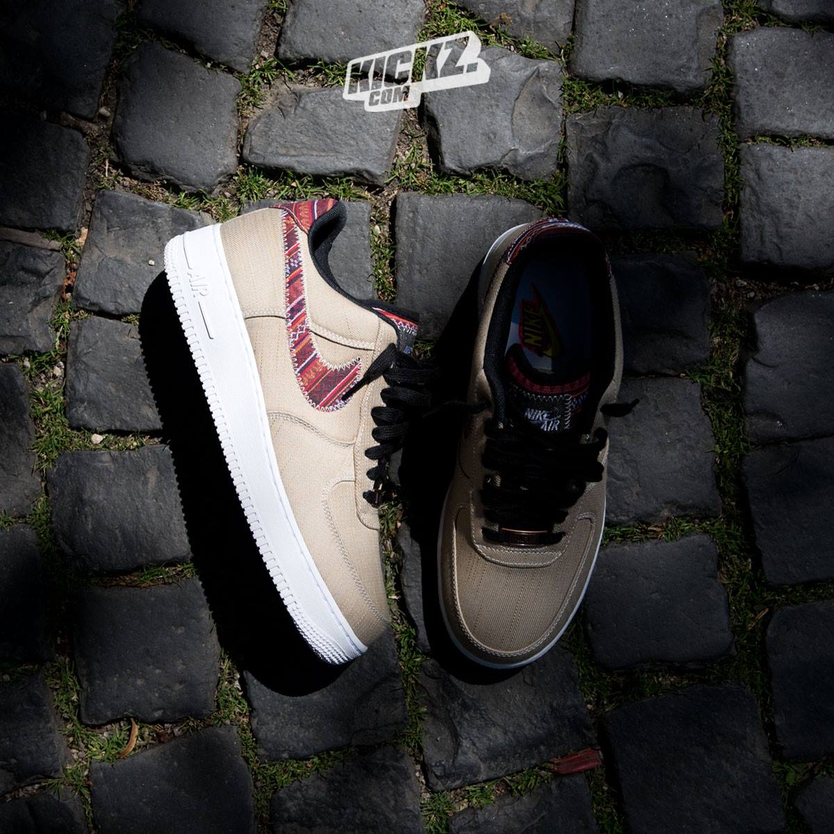 ? ??Nike Air Force 1 
