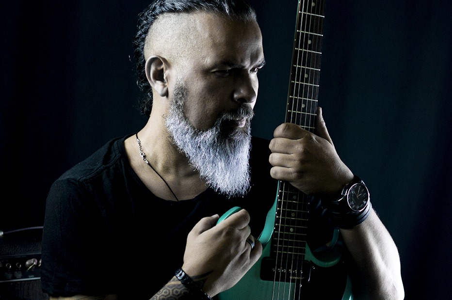 Rockaxis - El músico viñamarino Tony Valret lanza su nuevo...