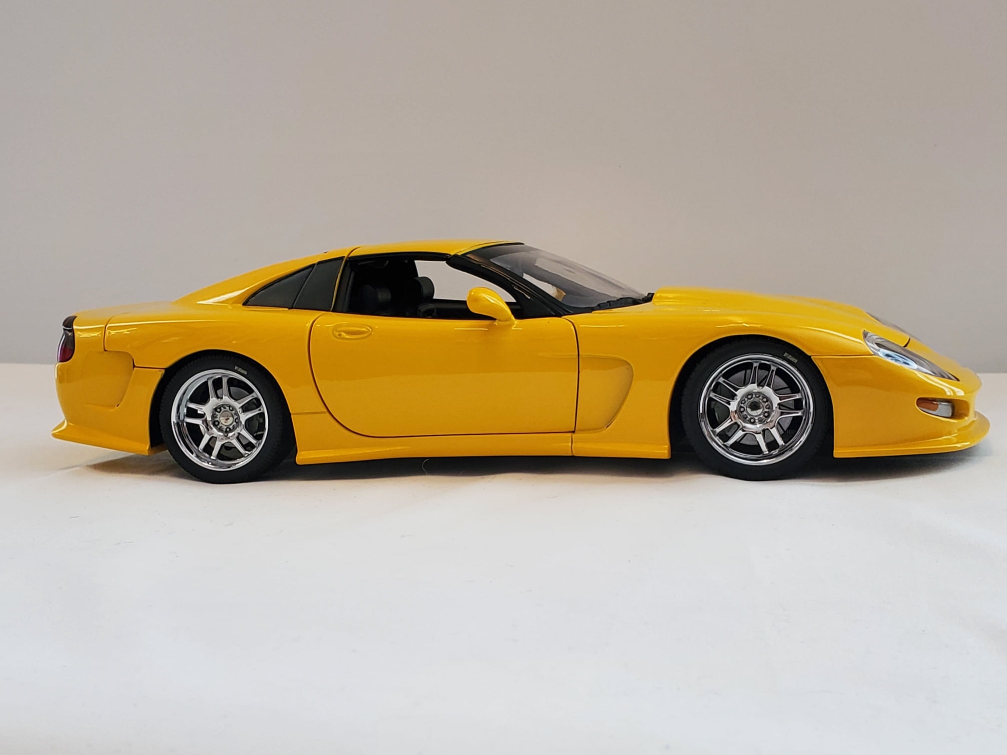 Callaway C12 Corvette collectible diecast model