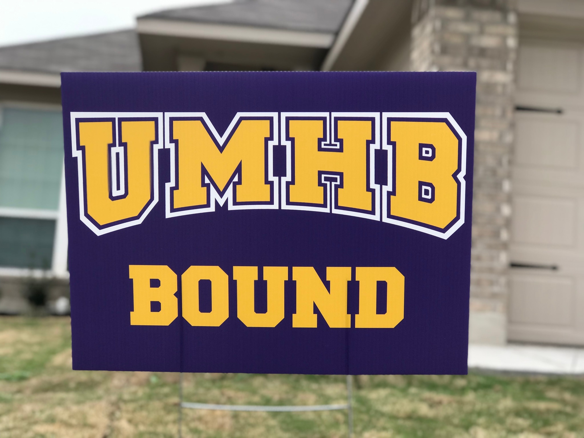 University of Mary Hardin-Baylor - Hey, Future Cru! Show us your sign ...