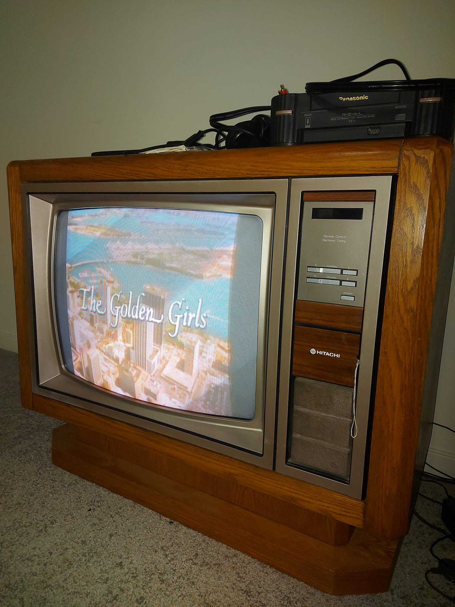 Dorothy's zingers on Hitachi TS-3740