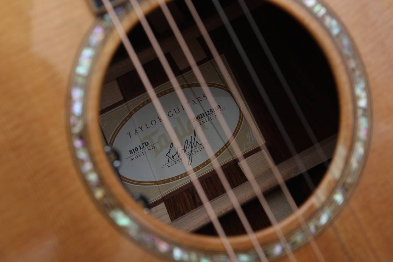 Custom 2012 Taylor 814 with LR Baggs Anthem pickup