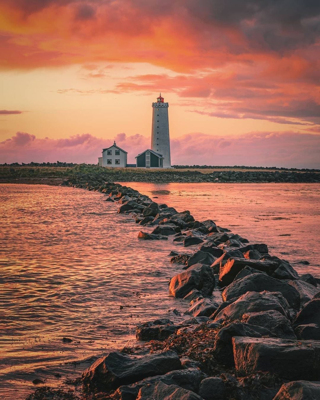 Visit Reykjavík - High tide + golden hour + Grótta = Magic...