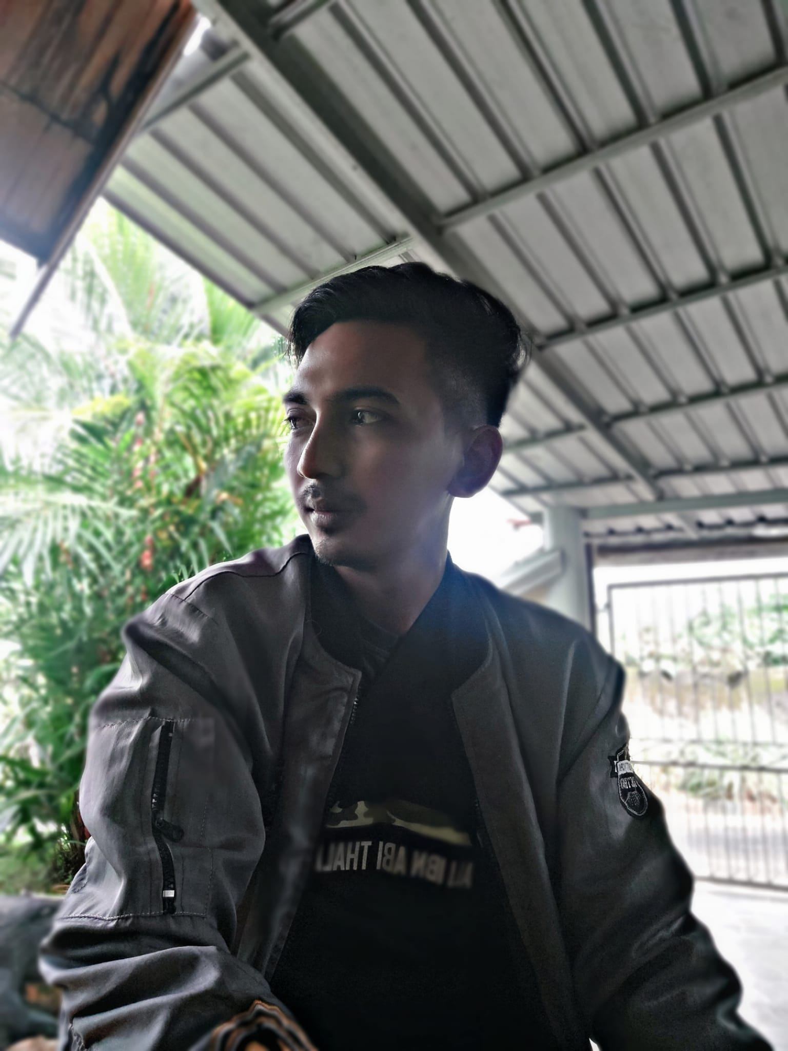 Andhy Saputra