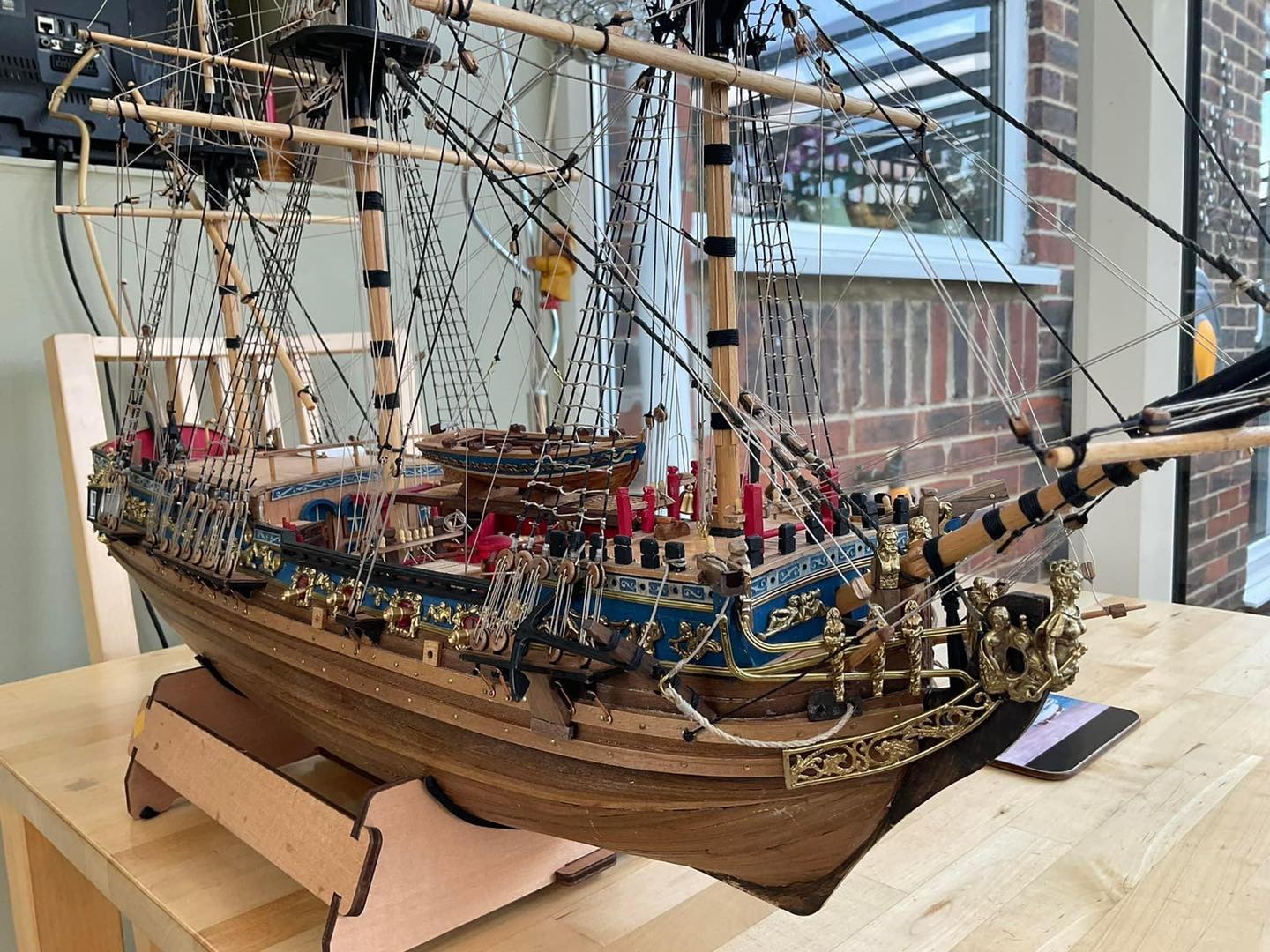 The Royal Caroline by amazing modeler... - Modelers Central
