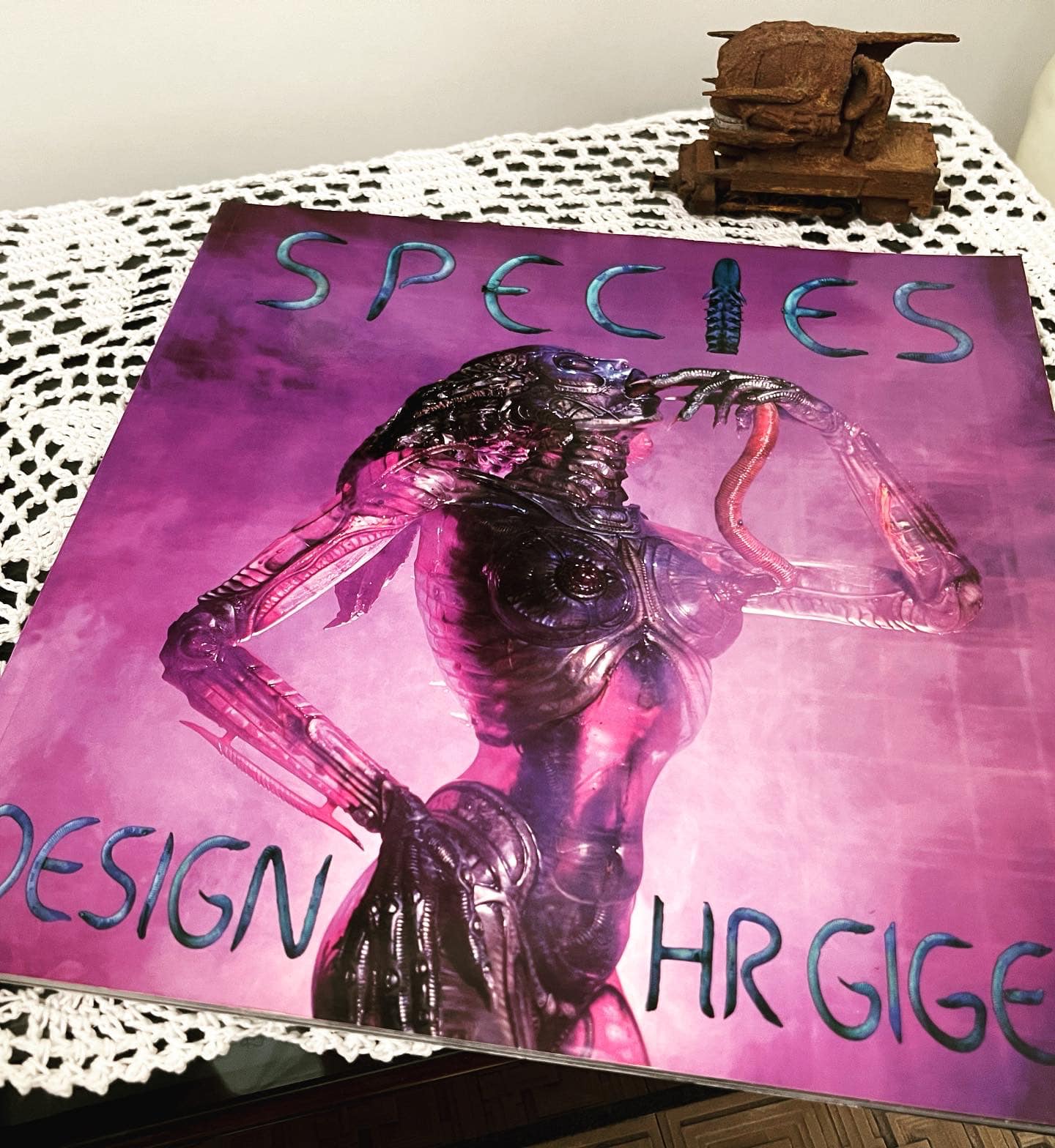 洋書 SPECIES DESIGN HR GIGER Amazon.com: Species Design