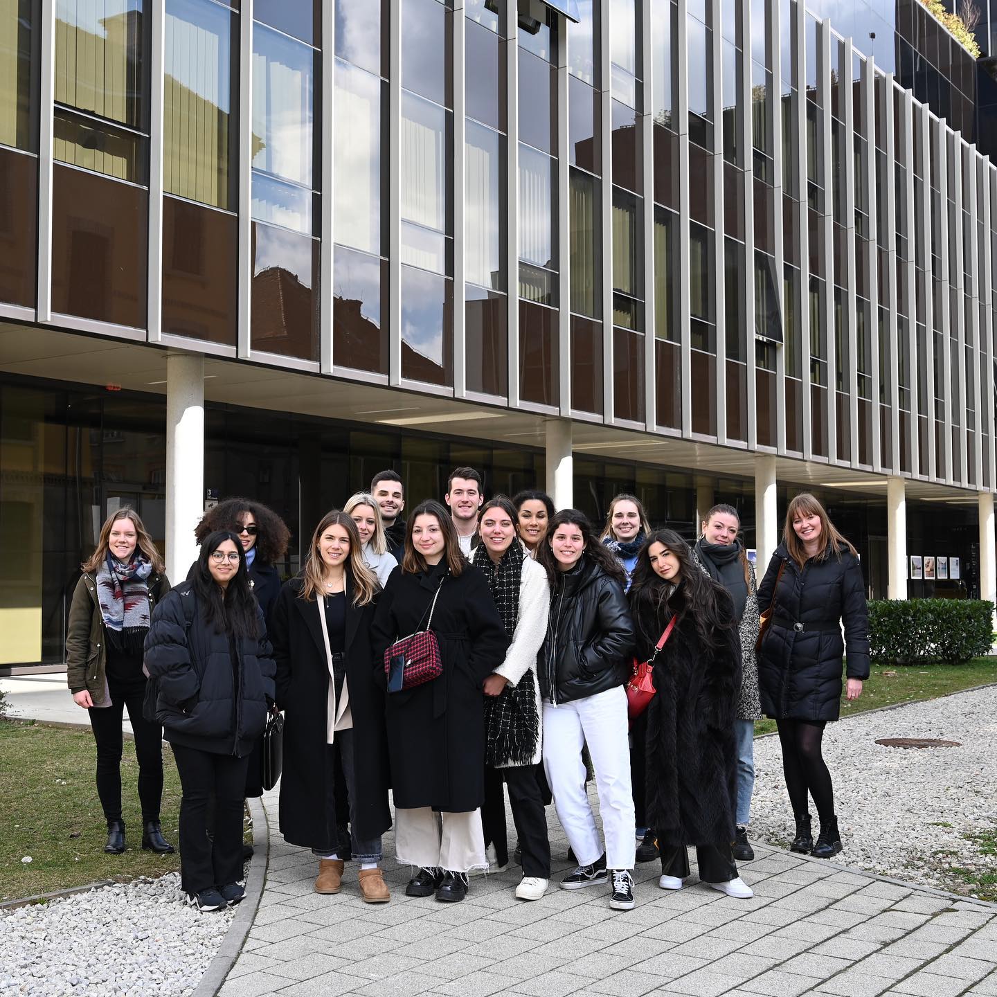 🌏We... - Zagreb School of Economics and Management - ZSEM