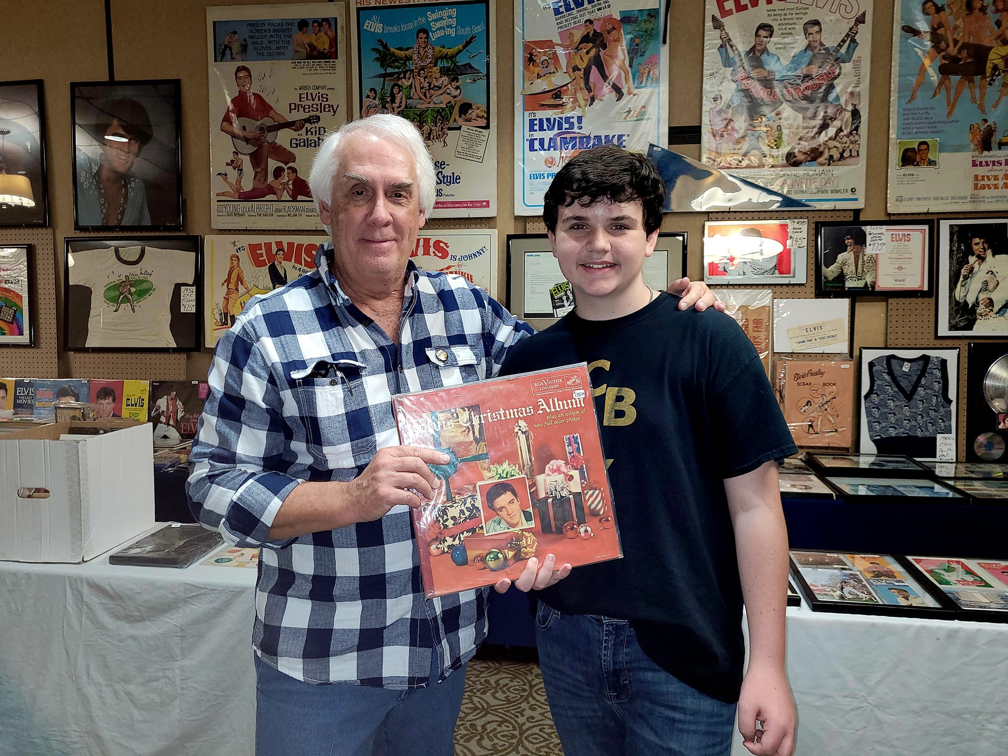 Hello, Mr. Boone. Thanks for the picture with your LP signed by