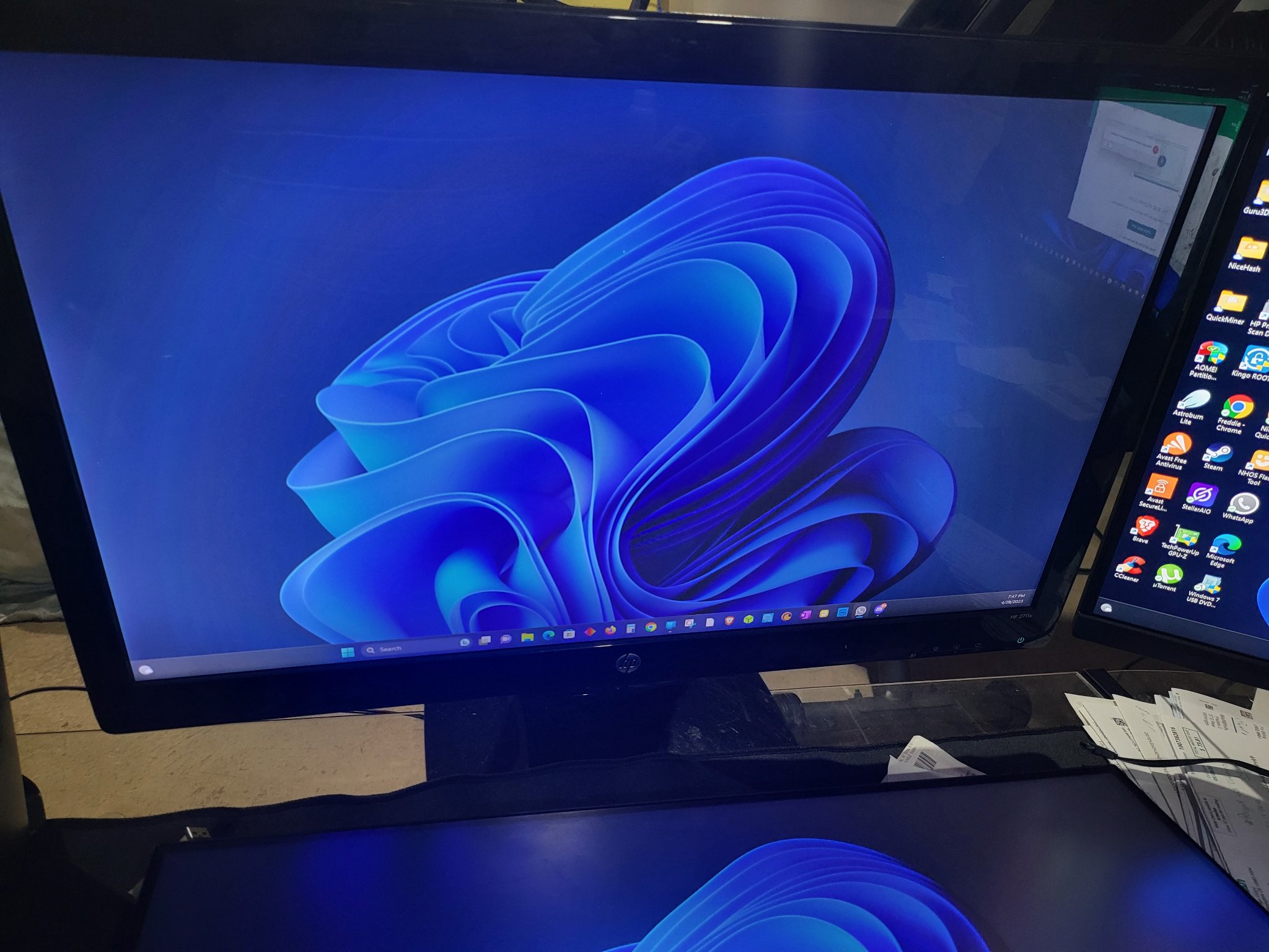 HP Pavilion Gaming 32 HDR Display delivers incredibly smooth, life