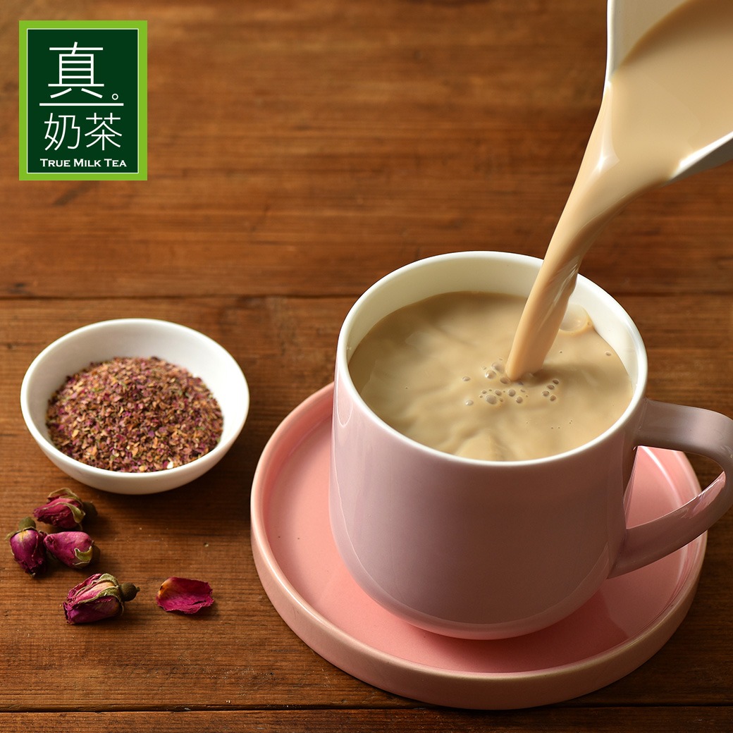 歐可茶葉 OK TEA - 一杯「無香料」的玫瑰蜜香紅茶拿鐵 我們把花中之王 #玫瑰花瓣 磨成超微細粉...