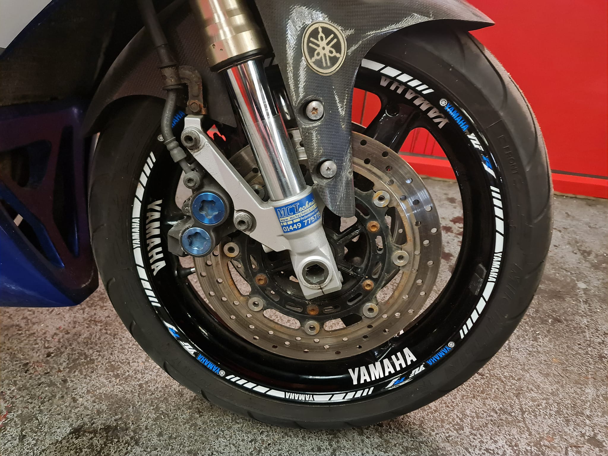 Anyone here using a Yamaha R6 2006-2007 as a track bike? Anything