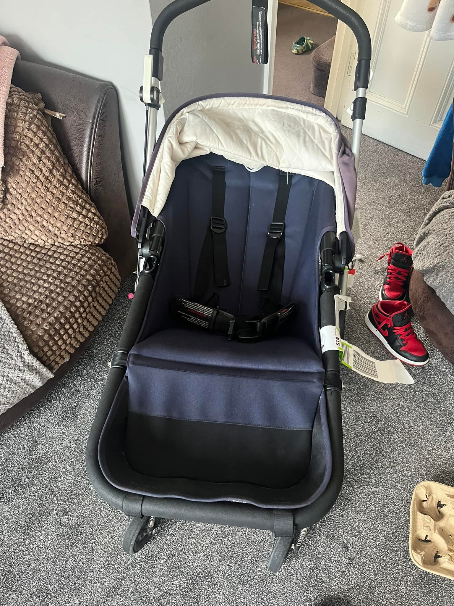 uppababy 2020 mesa V3 Infant Car Seat MamaRaya Personalized Patterned Corduroy scene:school This combo includes the Color:Nian MC-21SF