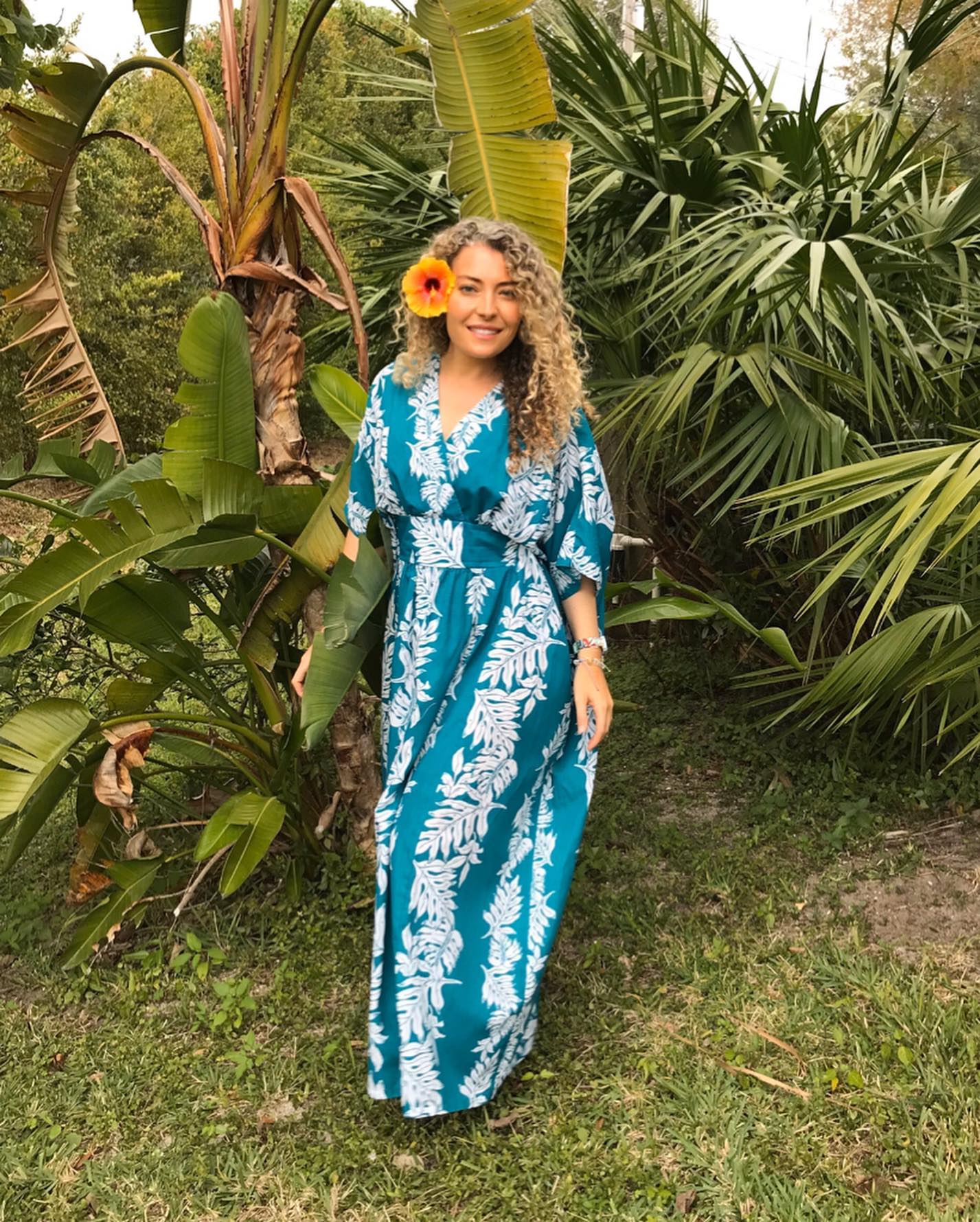 History of Hawaiian muumuu fashion