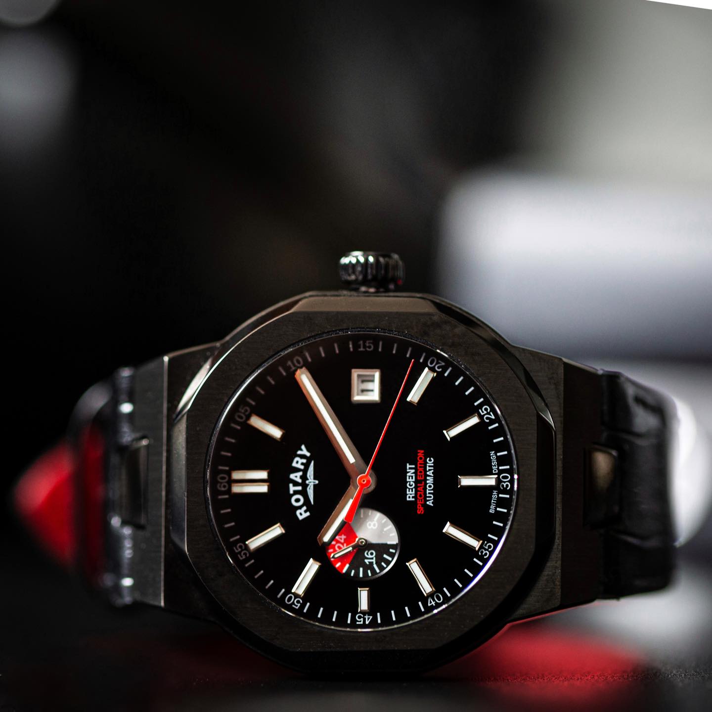 Fresh, smart and an instant classic, the new Regent GB05450/59