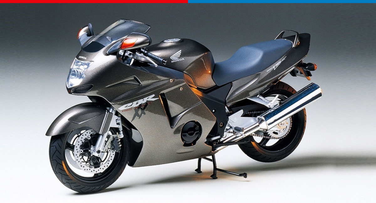 たく scalemodelmonday The Honda CBR 1100XX Super Blackbird was released
