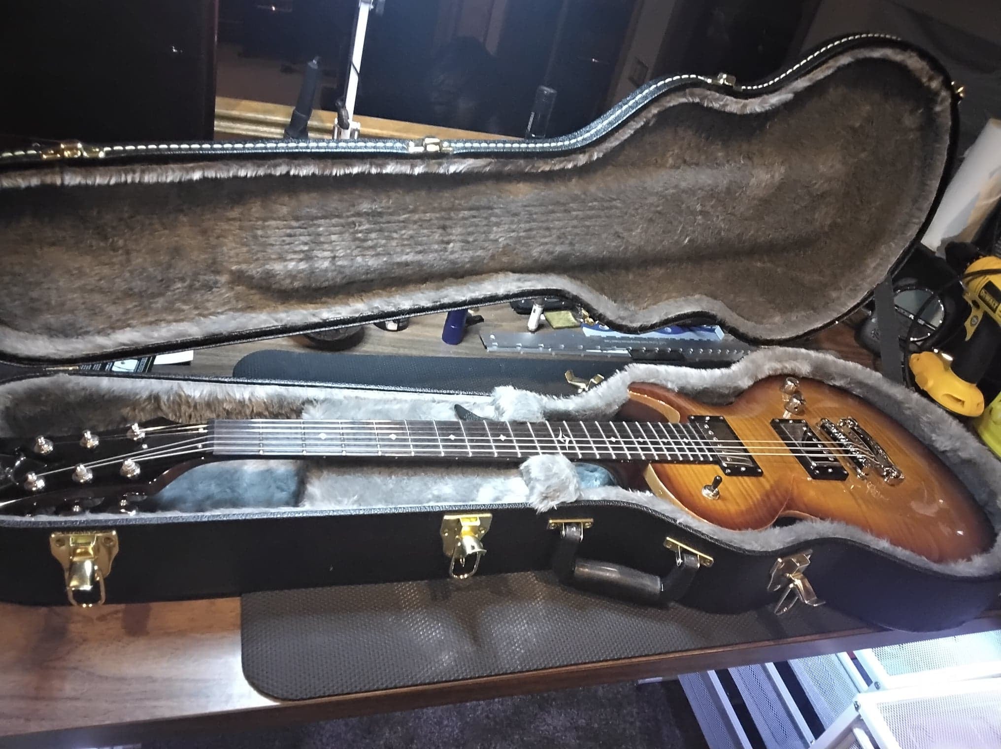 DBZ Bolero Calavera Guitar