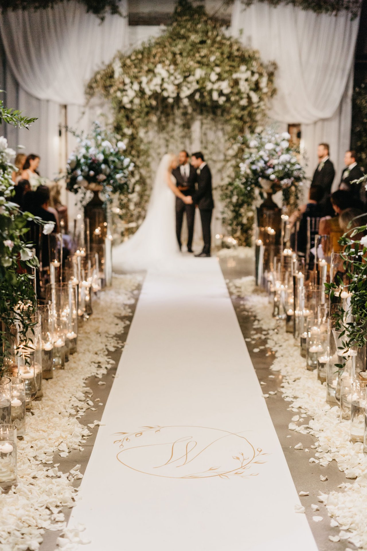 Wedding Aisle Decoration Ideas With Hurricanes Top 5 Ways To Decorate