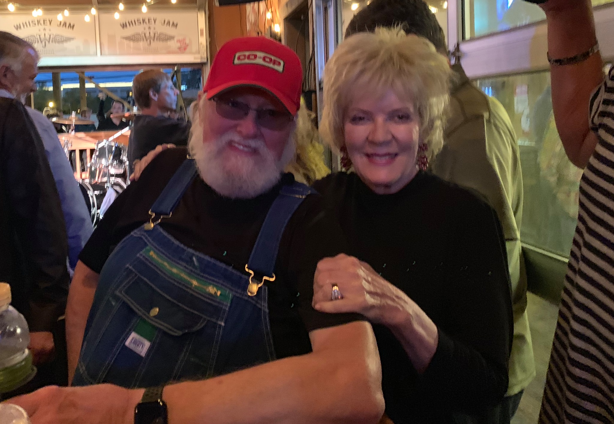 Mom And Dad The Day Of The Beau Weevils The Charlie Daniels Band Facebook Country music hall of famer charlie daniels and the beau weevils have released their new studio album songs in the key of e on october 26. facebook