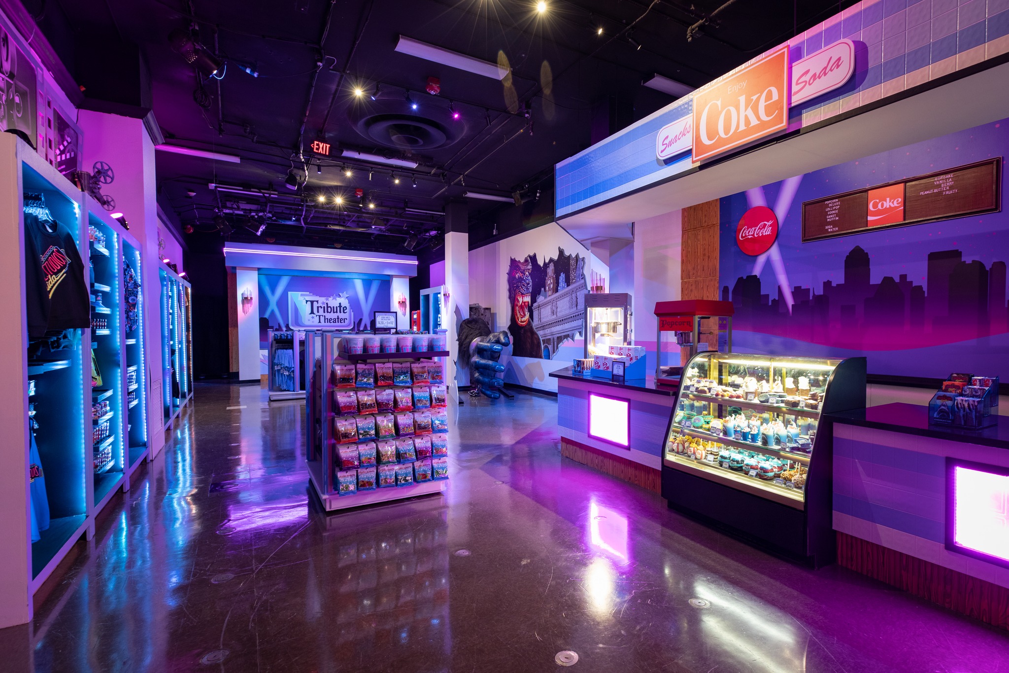 Screamscape - A look inside the new Summer Tribute Store...