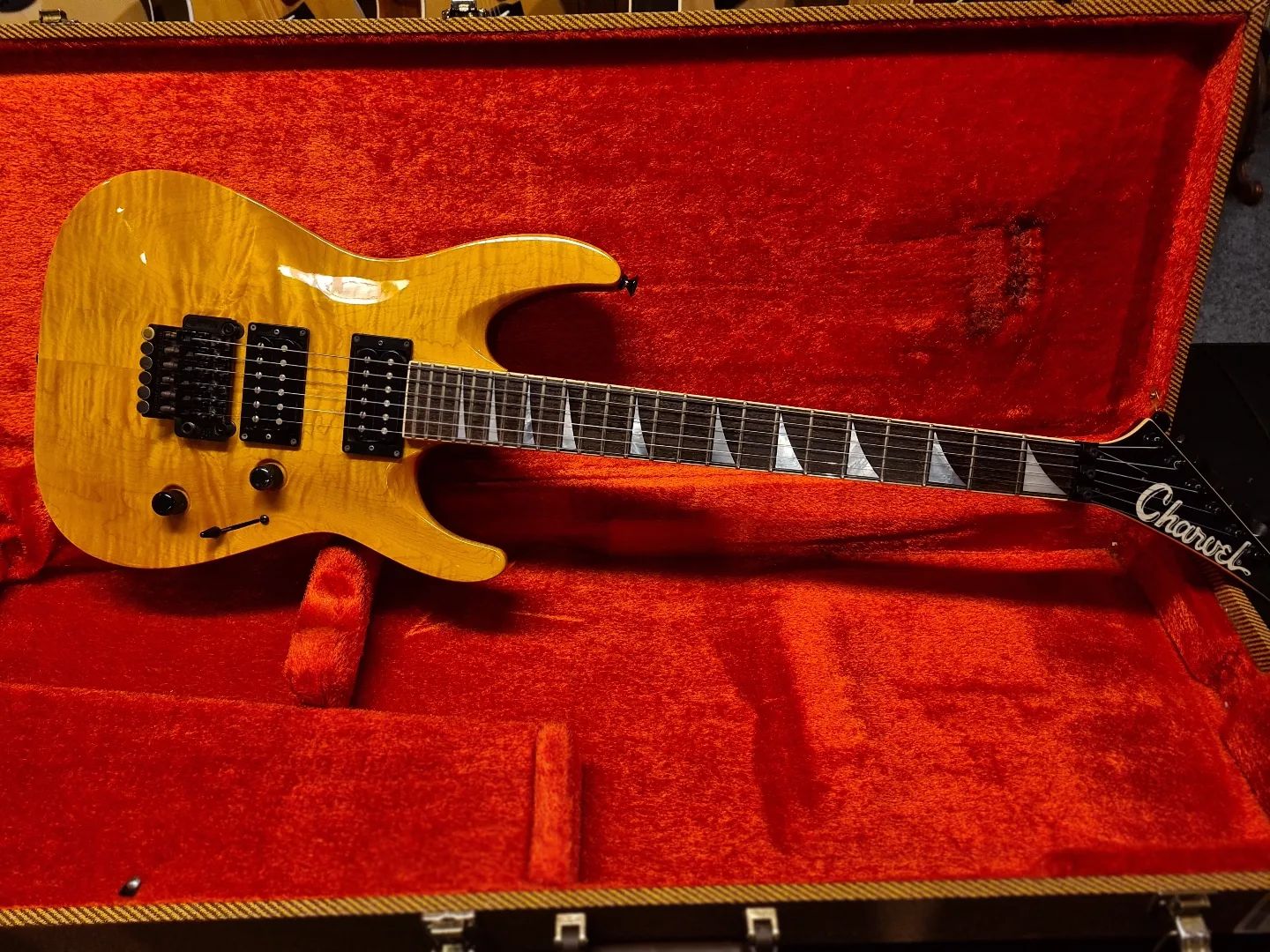 Just in.. Charvel 750xl trans amber 1991 in excellent condition