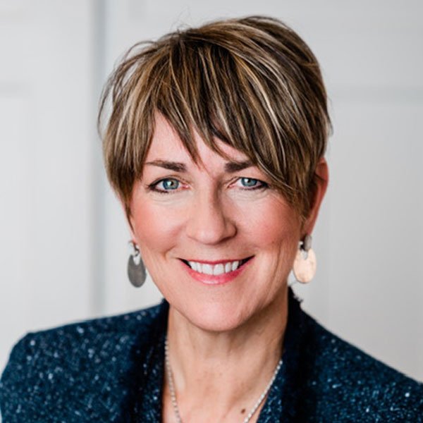 Drake - Alumni Achievement Award – Julie Fitzpatrick, AS’89 Spent her ...