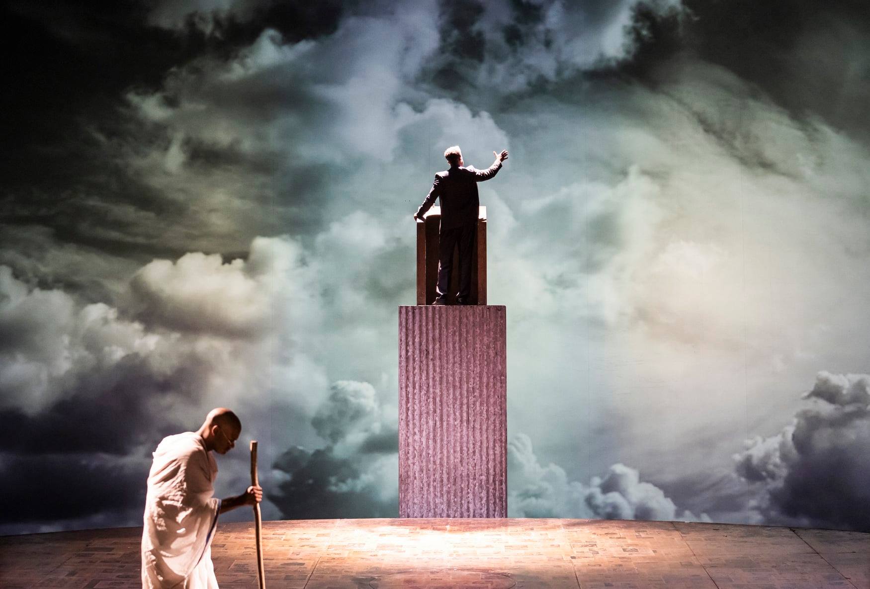 Opening night is finally here 🙌... - English National Opera