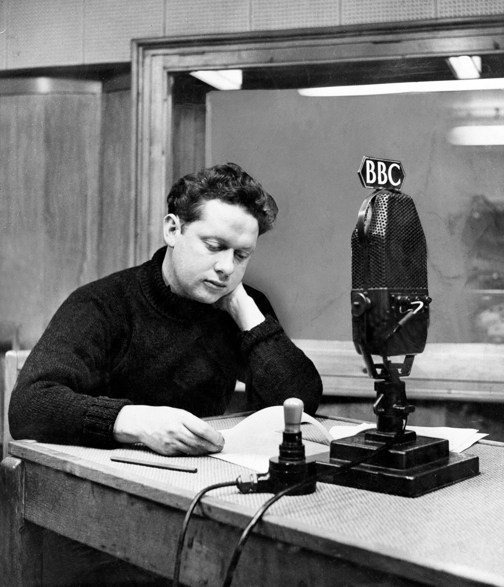 BBC Radio Wales - Dylan Thomas was born in Swansea on this...