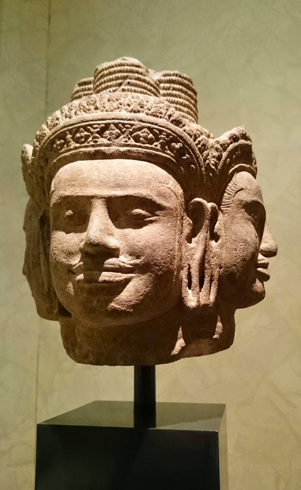 Khmer Art Overseas: The power of Facebook has once again come up