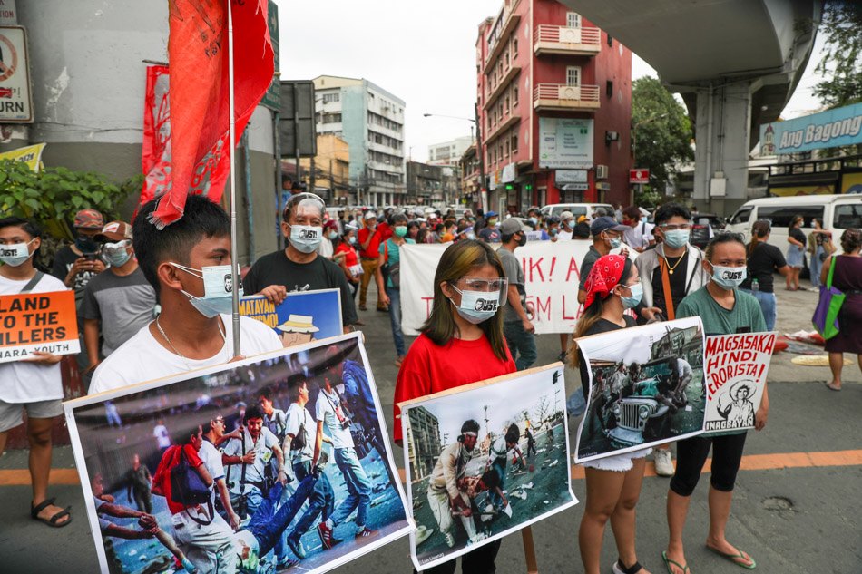 ABS-CBN News - Demonstrators troop to Mendiola Bridge in Manila on ...