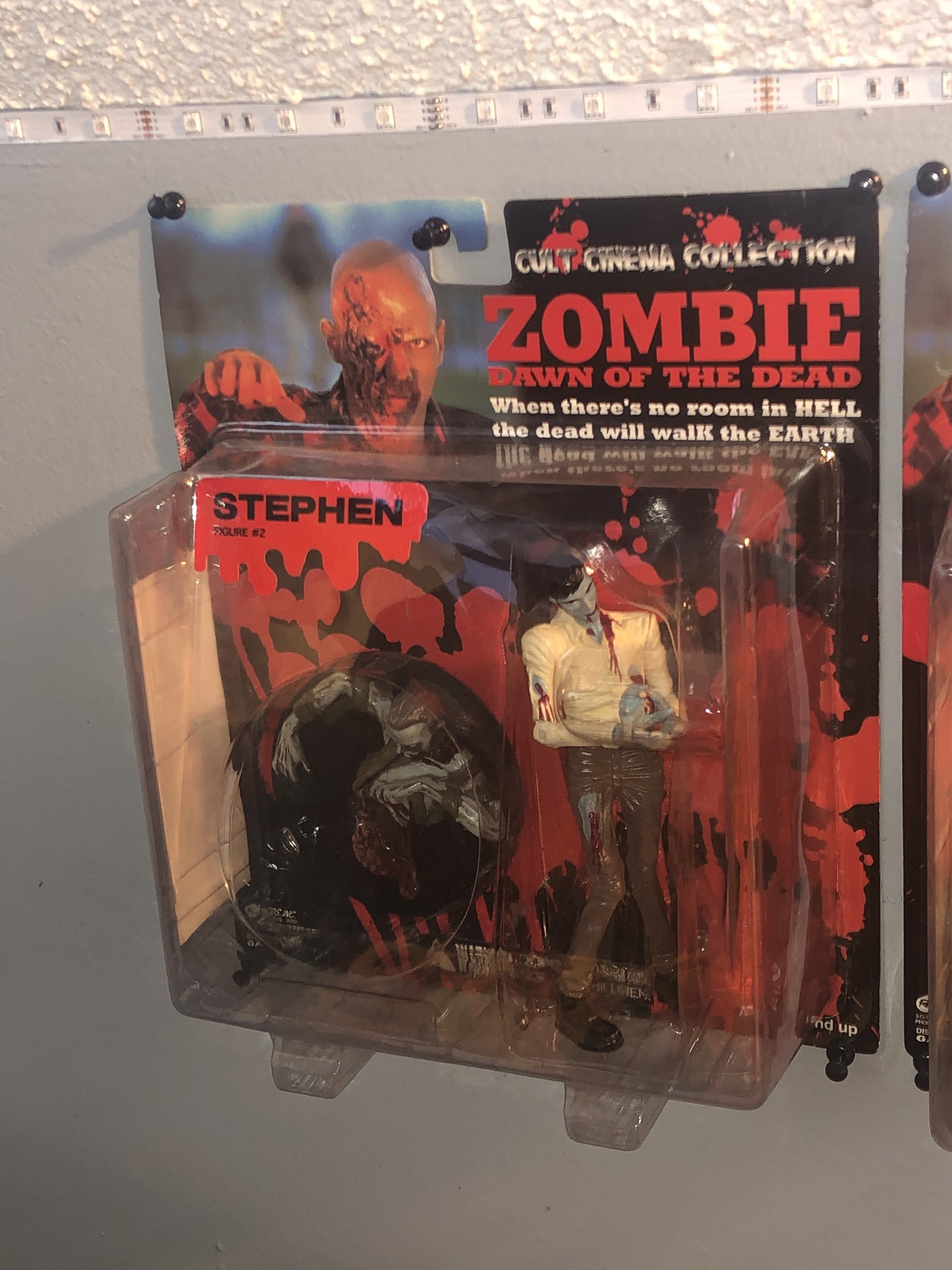 Dawn of the Dead cult cinema collection and figures for sale