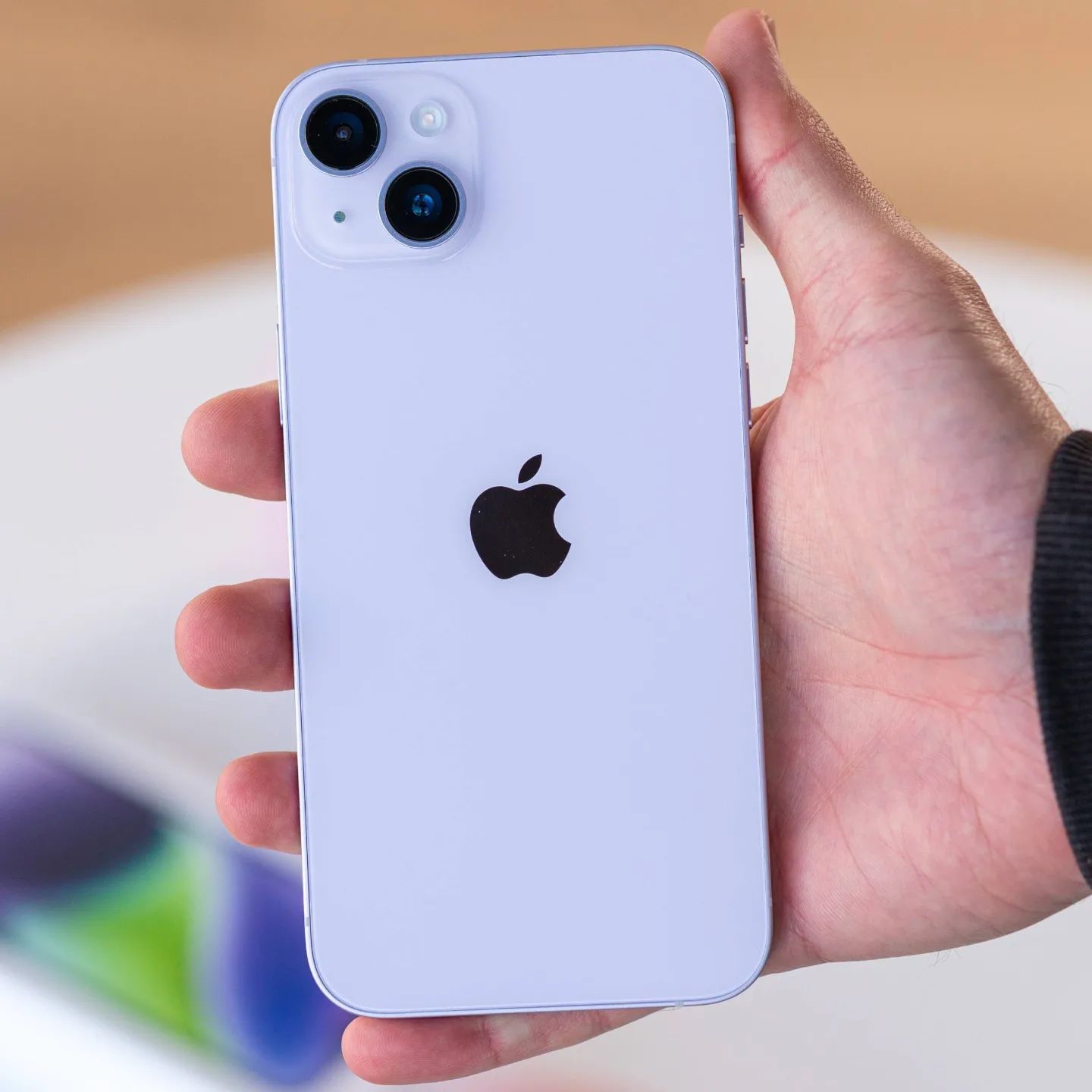 The iPhone 14 Plus is a cheaper big iPhone. . . . . #apple 